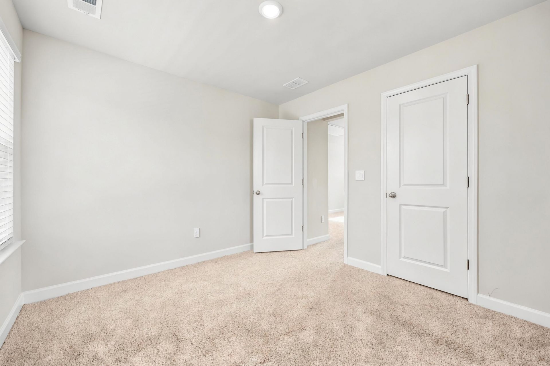 4320 Falls Oaks St. Photo 31