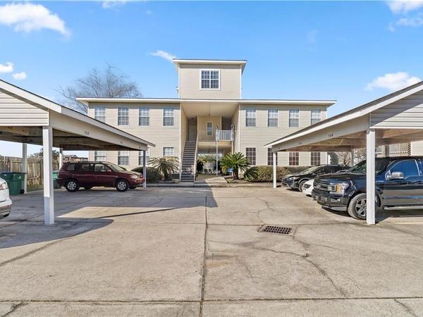 820 MARINA Drive, Unit 305, Slidell, LA 70458