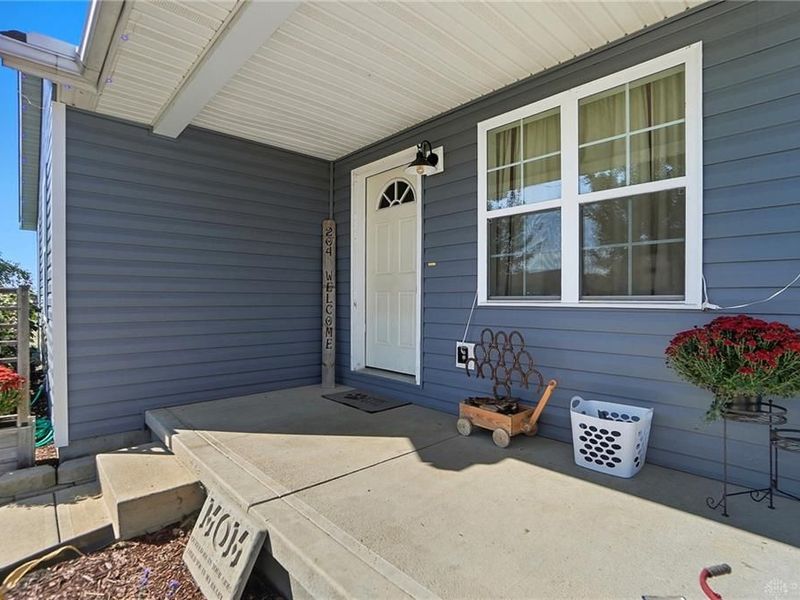 204 Ivy Creek Cove, Jamestown, OH 45335 Photo 5