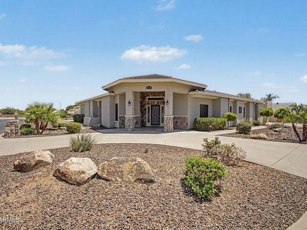 4753 W FALLEN LEAF Lane, Glendale, AZ 85310