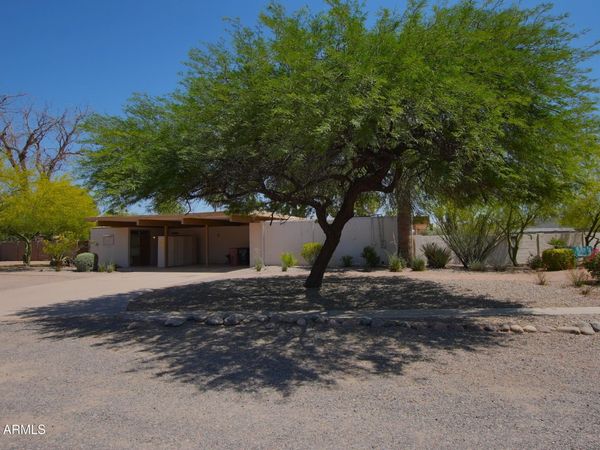 8204 E MONTEREY Way, Scottsdale, AZ 85251