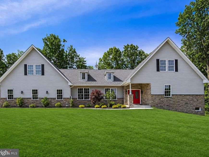 2640 Eagle Lane, Hellertown, PA 18055 Main Photo