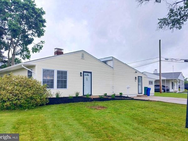 54 FREEDOM LANE, LEVITTOWN, PA 19055