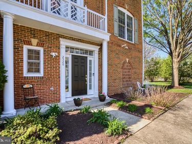2520 WALNUT LEAF LANE , HERNDON, VA 20171