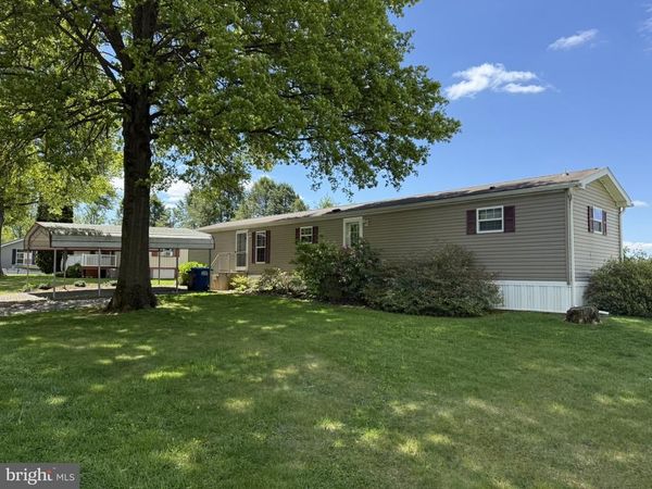 328 GRUBB DRIVE , ELVERSON, PA 19520