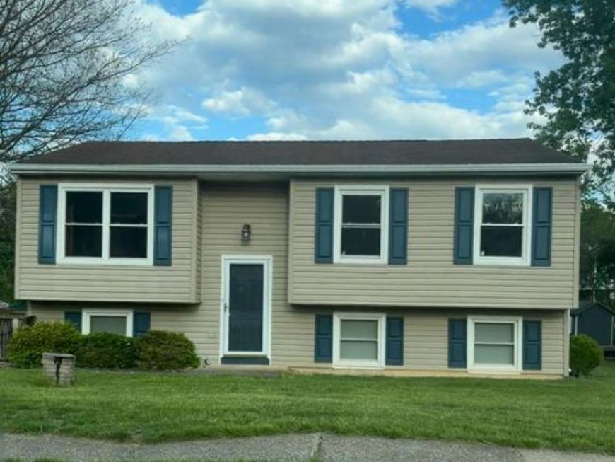 1589 Vesta Drive , Harrisburg, PA 17112 Main Photo