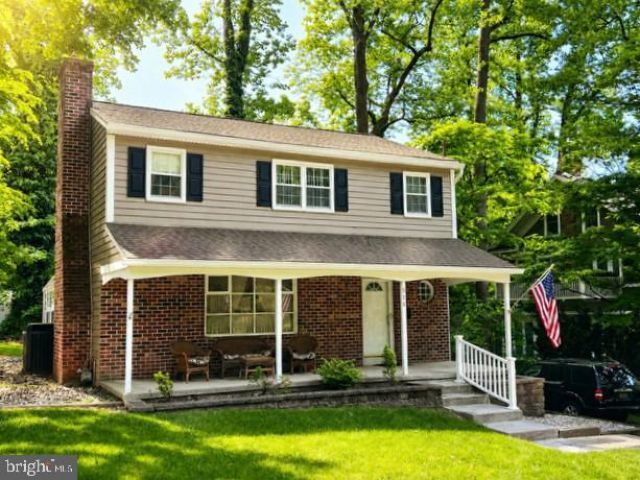 110 LANSDOWNE COURT, LANSDOWNE, PA 19050