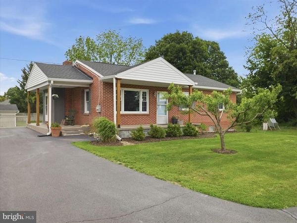 380 HADE STREET , GREENCASTLE, PA 17225