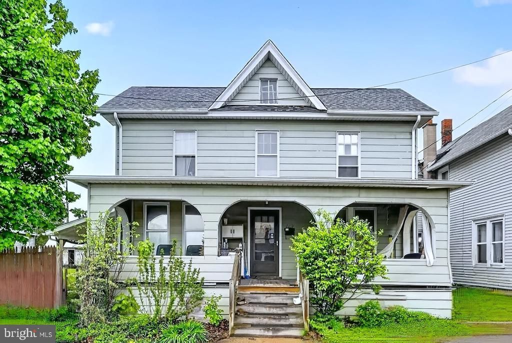 119 CALVERT STREET, JERSEY SHORE, PA 17740