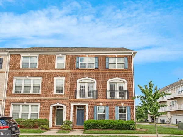 19454 XEROX DRIVE , LEESBURG, VA 20176