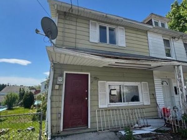 6 W WALNUT STREET , MIDDLEPORT, PA 17953