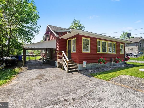 784 SIDDONSBURG ROAD, LEWISBERRY, PA 17339
