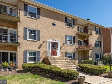 3945 LYNDHURST DRIVE , Unit 301, FAIRFAX, VA 22031