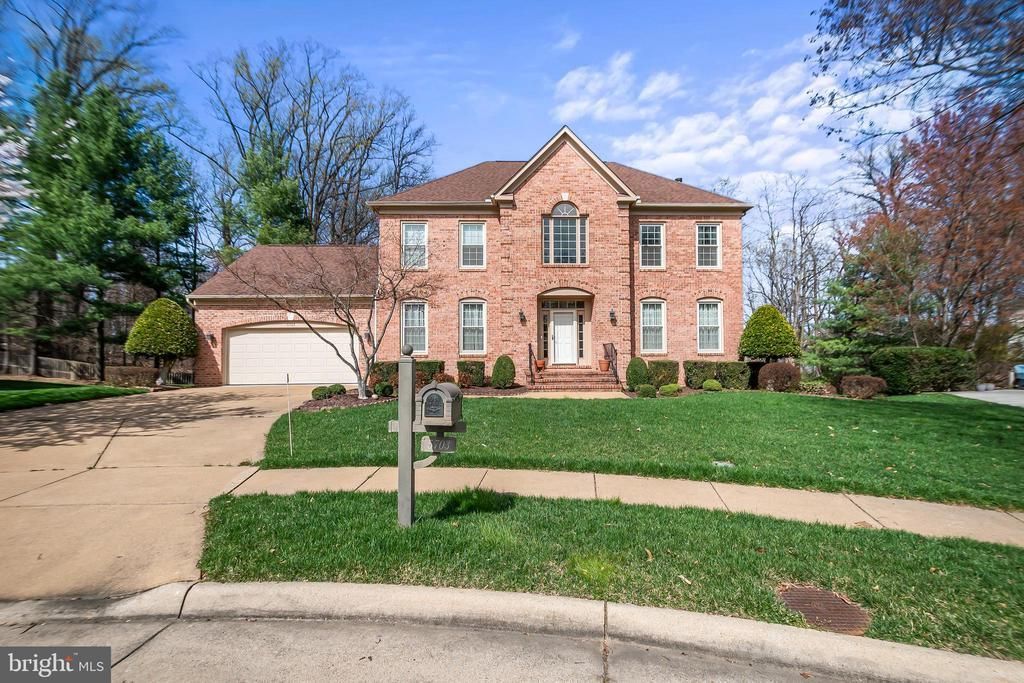 5703 Barbmor Court , Alexandria, VA 22310 Main Photo