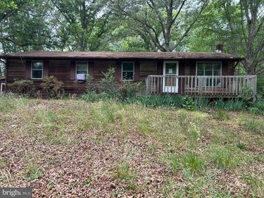 10057 KINGS , MONTROSS, VA 22520