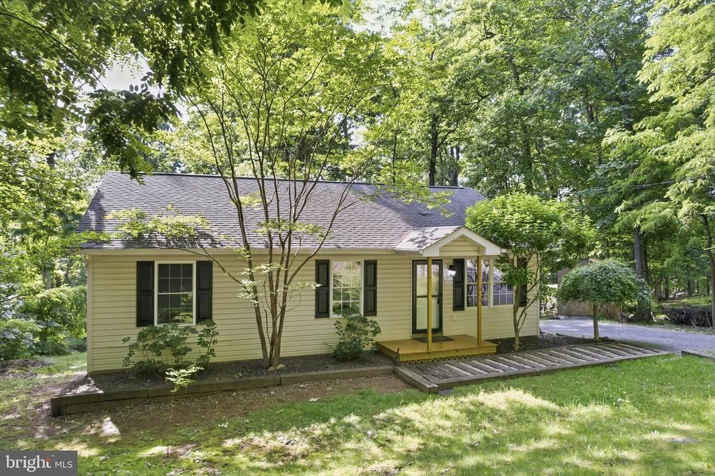 997 Wilderness Road, Linden, VA 22642 Main Photo