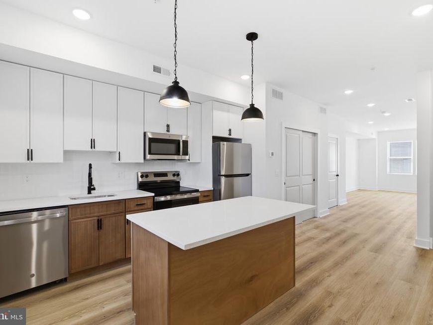 617 W Cumberland Street , Unit 2, Philadelphia, PA 19133 Main Photo