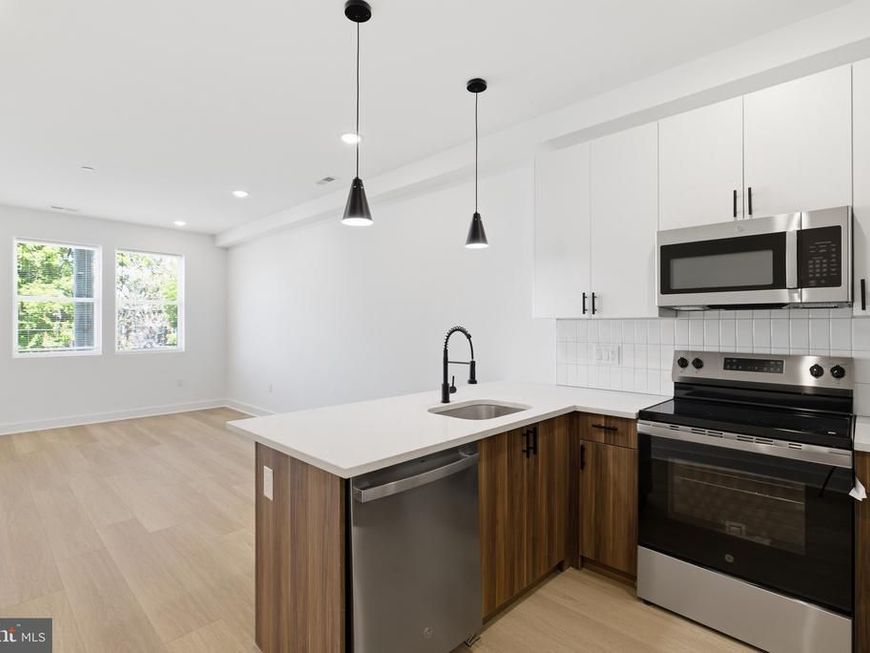 2505 N 11th Street, Unit 2, Philadelphia, PA 19133 Main Photo