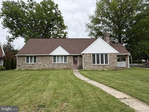 1400 OAK HILL AVENUE, HAGERSTOWN, MD 21742