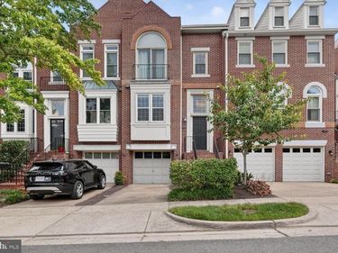 3903 COURTLAND CIRCLE, ALEXANDRIA, VA 22305