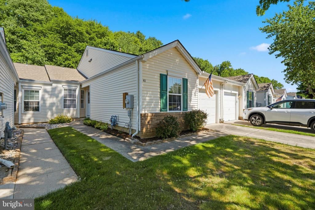 40 Peppergrass N, Mount Laurel, NJ 08054 Main Photo
