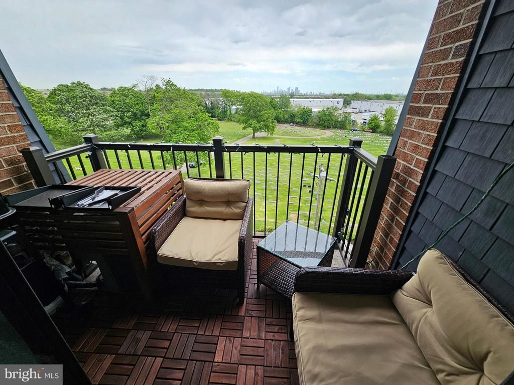 700 Schuyler Ave, Unit G33, Kearny, NJ 07032 Main Photo