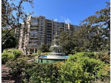 8360 GREENSBORO DRIVE , Unit 917, MCLEAN, VA 22102