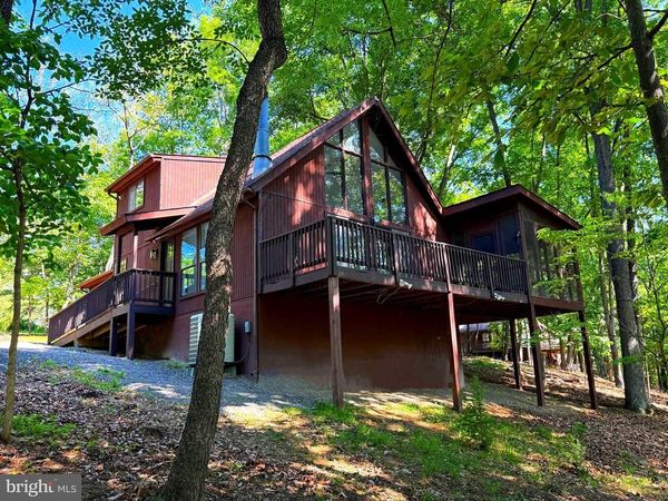 277 ENDLESS SUMMER ROAD, HEDGESVILLE, WV 25427