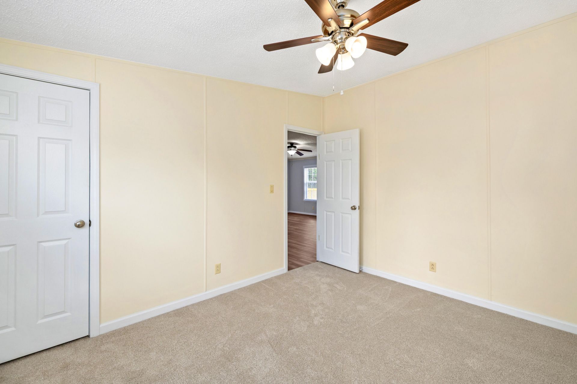 1057 Limerick Lane Photo 33