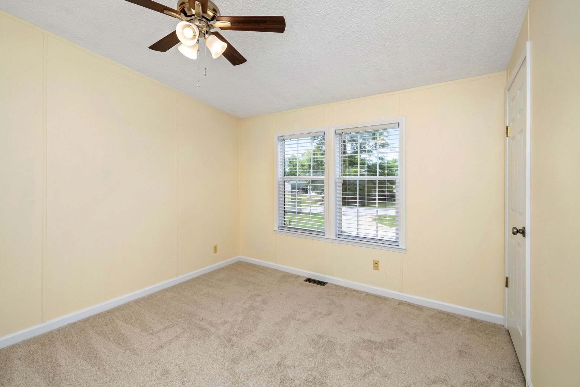 1057 Limerick Lane Photo 36