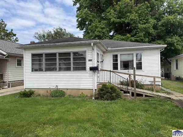 2322 S 8th St, Terre Haute, IN 47802