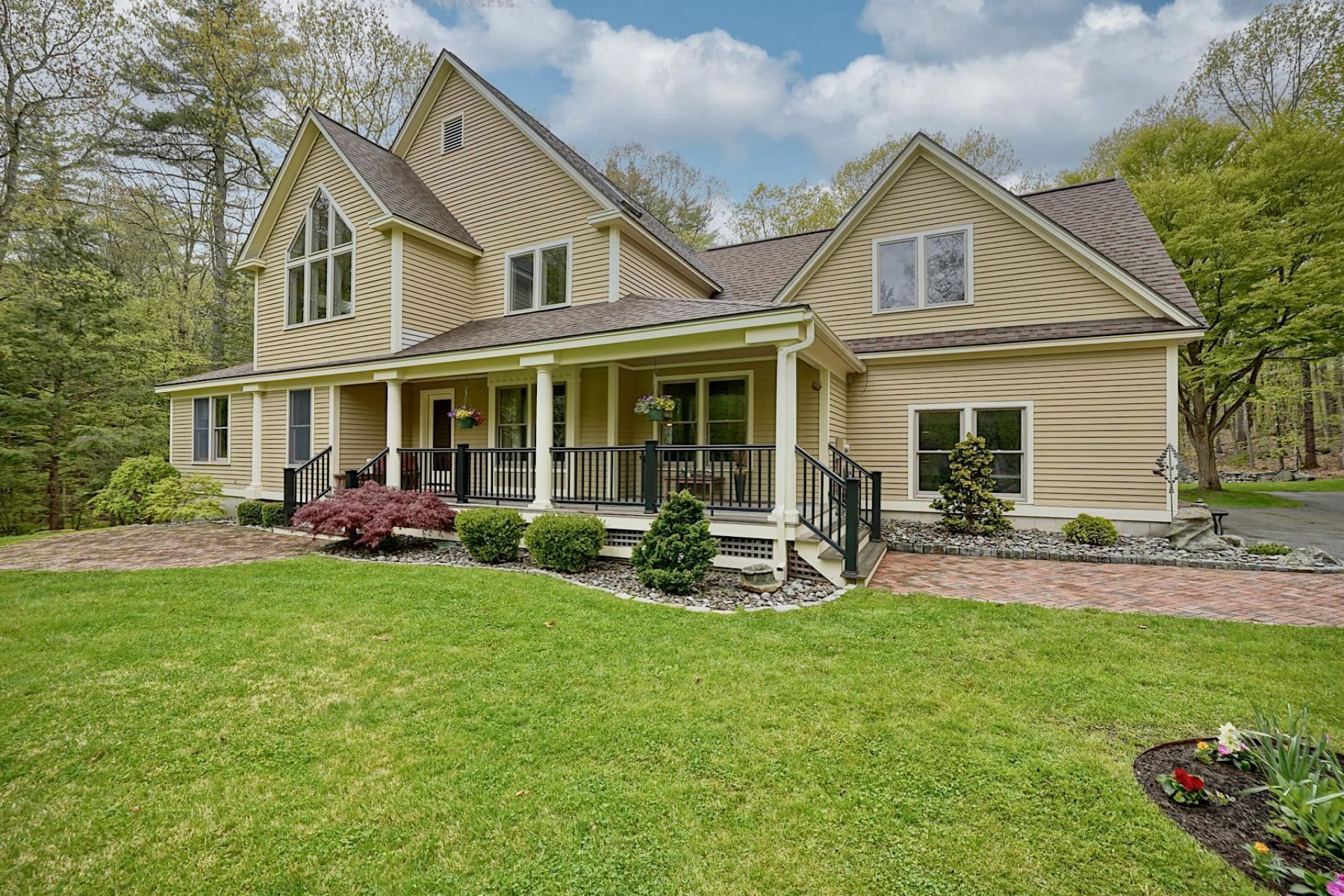 38 Bassett Lane, Newfields, NH 03856 Main Photo