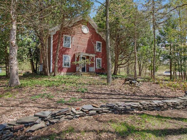 52 Weed Road, Essex, VT 05452