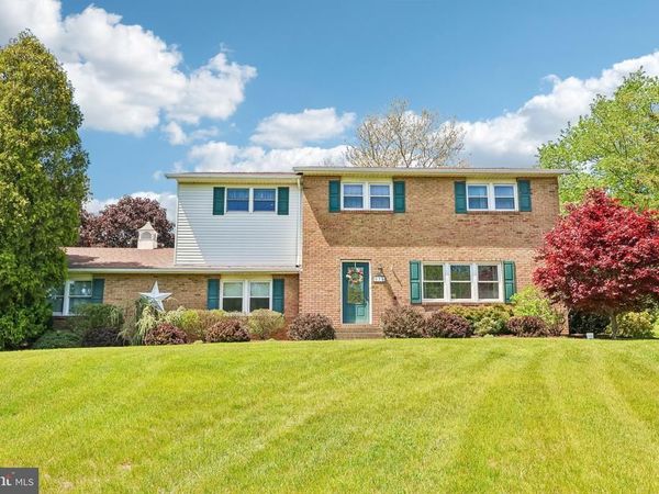 574 CAROL LANE , BATH, PA 18014