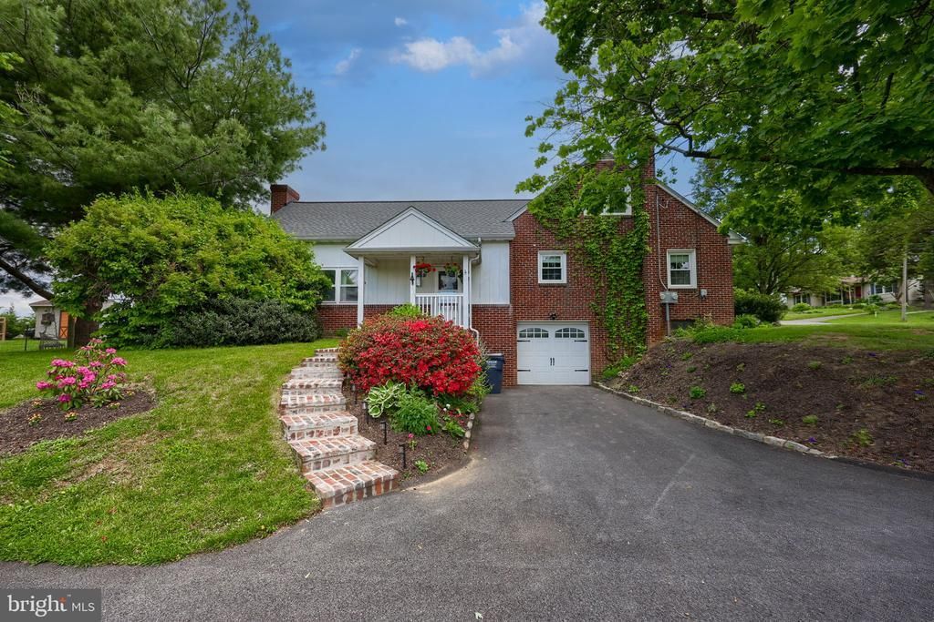 651 MARTIC HEIGHTS DRIVE, PEQUEA, PA 17565