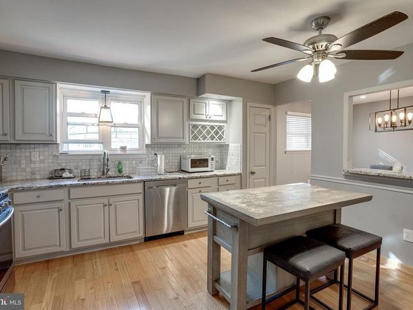 174 SCHOOLHOUSE LN , MOUNT LAUREL, NJ 08054