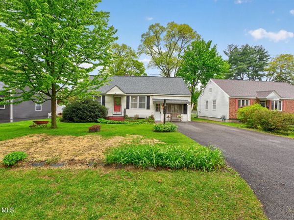 1026 Dudley Road, Schenectady, NY 12303