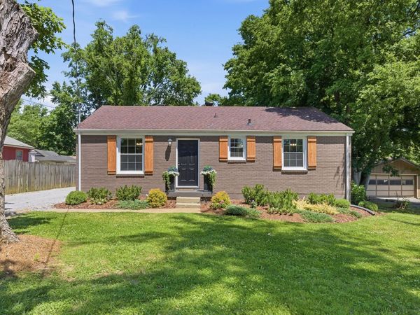 102 Desoto Dr , Nashville, TN 37210