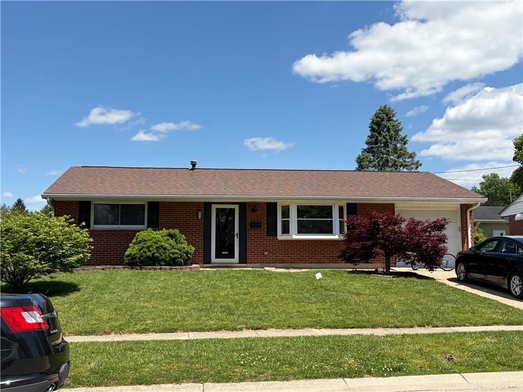 90 W Market Street, Springboro, OH 45066 Main Photo