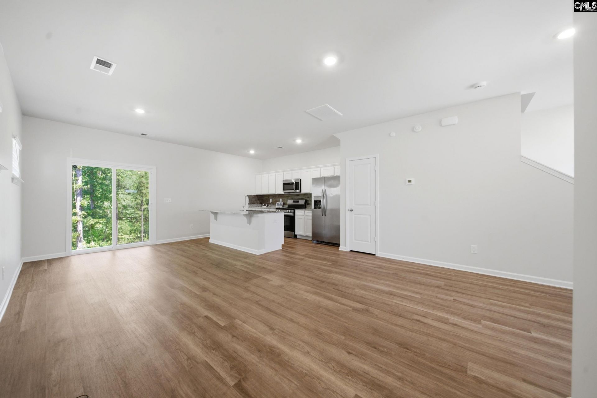 828 Yellow Swan Lane  Photo 6