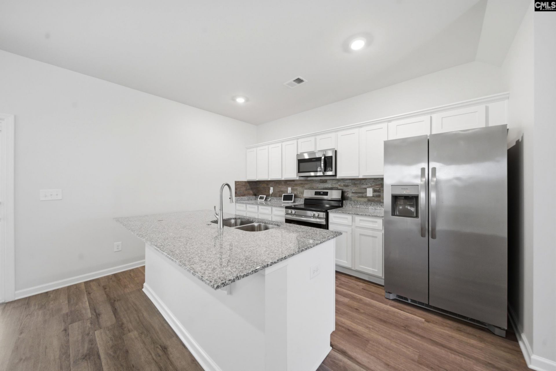 828 Yellow Swan Lane  Photo 9