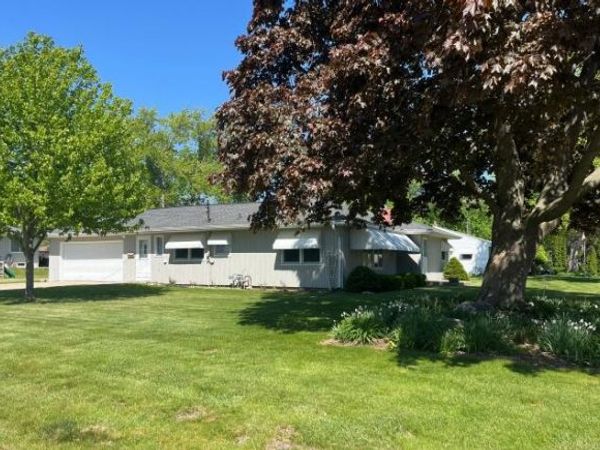 616 Rohda DRIVE, Waterford, WI 53185