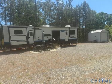 13 W Parker Road, Reedville, VA 22539