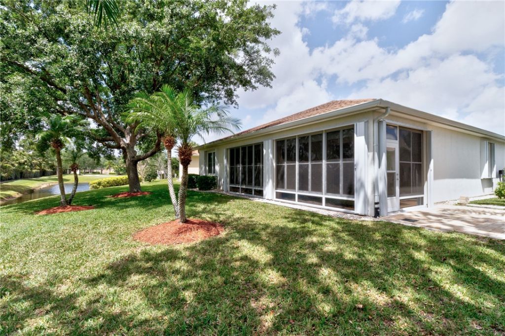 1303 Shoreline Circle, Sebastian, FL 32958 Photo