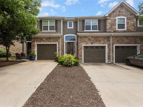 7835 W 158 Court, Overland Park, KS 66223