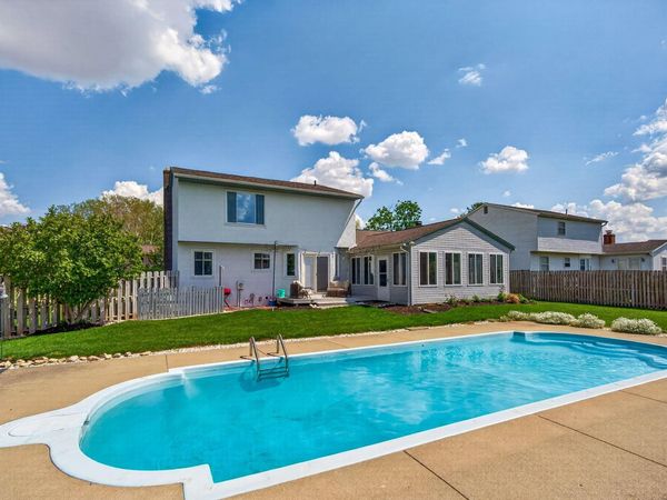290 Old Coach Place , Canal Winchester, OH 43110
