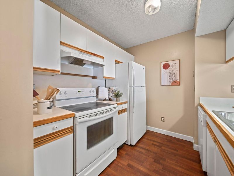 5398 Coral Berry Drive , Unit 70D, Columbus, OH 43235 Photo 10