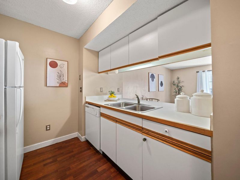 5398 Coral Berry Drive , Unit 70D, Columbus, OH 43235 Photo 11