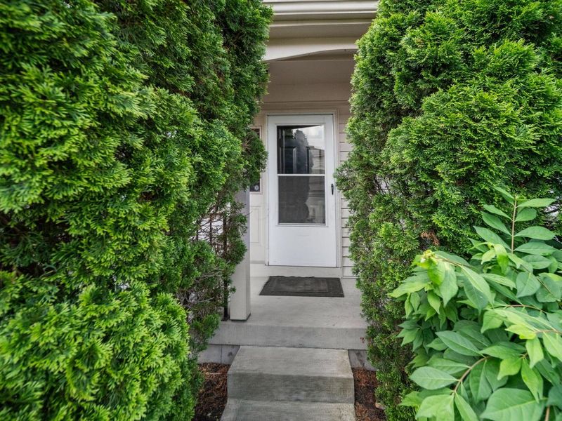 5398 Coral Berry Drive , Unit 70D, Columbus, OH 43235 Photo 3