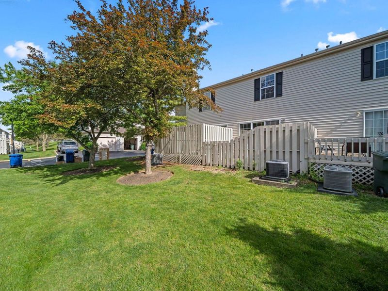 5398 Coral Berry Drive , Unit 70D, Columbus, OH 43235 Photo 37